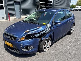 Damaged car Ford Focus 1.6 16V Hatchback  Benzine 1.596cc 74kW (101pk) FWD 2008/11