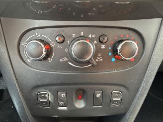 Dacia Sandero Stepway 0.9 TCE 12V Hatchback  Benzine 898cc 66kW (90pk) FWD picture 17