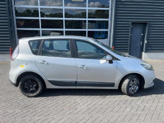 Renault Scenic Scenic III (JZ), MPV, 2009 / 2016 1.5 dCi 110 picture 2