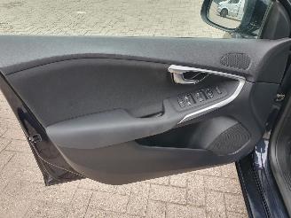 Volvo V-40 2.0 D2 Momentum Business picture 11