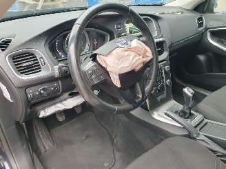 Volvo V-40 2.0 D2 Momentum Business picture 13