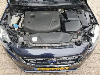 Volvo V-40 2.0 D2 Momentum Business picture 9