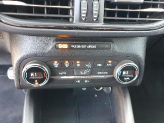 Ford  Focus Wagon1.5 EcoBlue ST Line Business picture 23