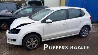 Coche siniestrado Volkswagen Polo Polo V (6R), Hatchback, 2009 / 2017 1.2 12V BlueMotion Technology 2011/9