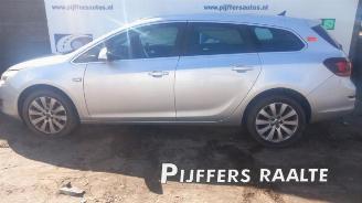 Auto da rottamare Opel Astra Astra J Sports Tourer (PD8/PE8/PF8), Combi, 2010 / 2015 1.4 Turbo 16V 2012/1