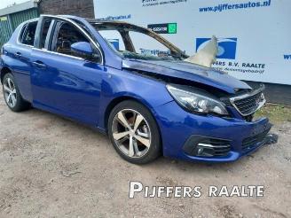 Auto da rottamare Peugeot 308 308 (L3/L8/LB/LH/LP), Hatchback 5-drs, 2013 / 2021 1.2 12V e-THP PureTech 130 2019/6