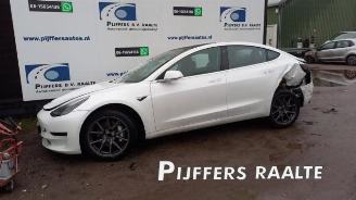 Coche siniestrado Tesla Model 3 Model 3, Sedan, 2017 Long Range 72kWh 2019/9