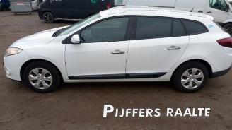 disassembly passenger cars Renault Mégane Megane III Grandtour (KZ), Combi 5-drs, 2008 / 2016 1.4 16V TCe 130 2010/7