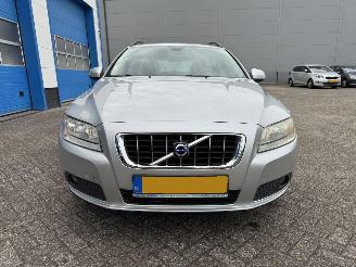 Volvo V-70 2.5 T   AUTOMAAT picture 3