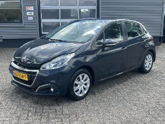 Schadeauto Peugeot 208 1.2 Pure Tech Blue Lion 5drs 2017/11