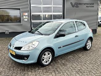Renault Clio 1.2 TCE Expression picture 1