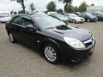 Opel Vectra 2.2-16V Cosmo sedan picture 7