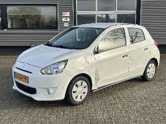 damaged passenger cars Mitsubishi Space-star 1.0 Inform 2016/2