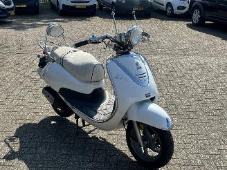 Sym  Allo 50 picture 7