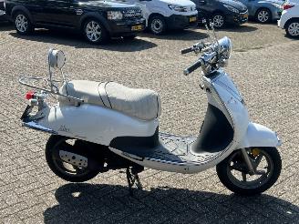 Sym  Allo 50 picture 6