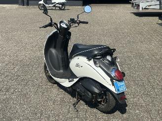 Sym  Mio 50 picture 3