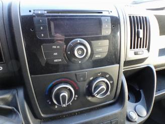 Peugeot Boxer 330 2.2 HDI L2H2 Profit+ picture 8