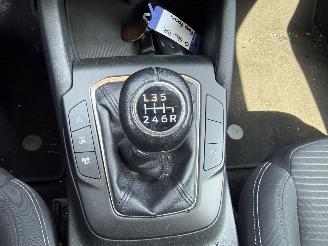Ford Focus 1.0 EcoBoost Titanium Business picture 24