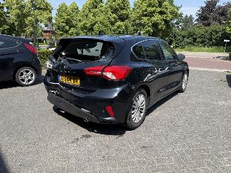 Ford Focus 1.0 EcoBoost Titanium Business picture 5
