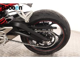 Triumph Street Triple R picture 21