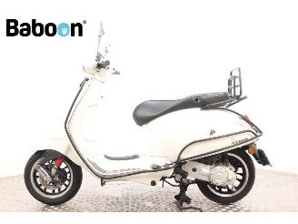 Vespa  Sprint 25KM picture 5