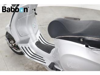 Vespa  Primavera 25KM picture 17