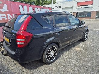 Kia Cee d 1.4 x-ecutive ISG picture 3