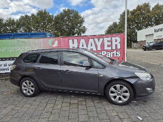 Opel Astra sports tourer 1.4 turbo edition picture 2