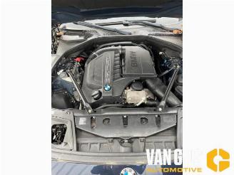 BMW 5-serie 5 serie Touring (F11), Combi, 2009 / 2017 535i 24V TwinPower Turbo picture 12