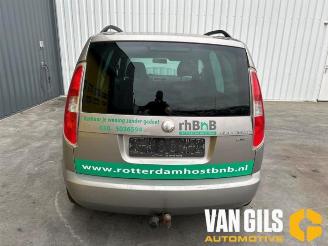 Vrakbiler auto Skoda Roomster Roomster (5J), MPV, 2006 / 2015 1.4 16V 2007/9