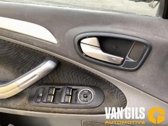 Ford S-Max  picture 14