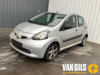 Toyota Aygo Aygo (B10), Hatchback, 2005 / 2014 1.0 12V VVT-i picture 2