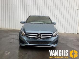 Salvage car Mercedes B-klasse B (W246), Hatchback, 2011 / 2018 1.6 B-180 BlueEFFICIENCY Turbo 16V 2015/10
