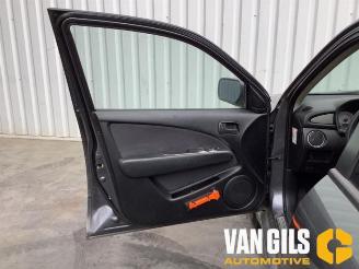 Mitsubishi Outlander Outlander (CU), SUV, 2001 / 2007 2.0 16V 4x2 picture 14