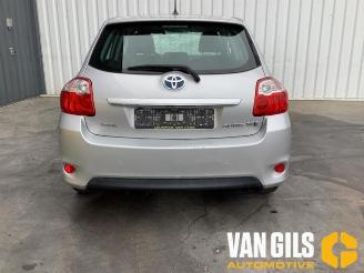 Salvage car Toyota Auris Auris (E15), Hatchback, 2006 / 2012 1.8 16V HSD Full Hybrid 2012/2