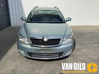 Salvage car Skoda Octavia Octavia Combi (1Z5), Combi 5-drs, 2004 / 2013 2.0 TDI PDF 2010/6