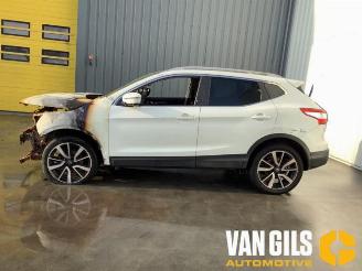 Coche siniestrado Nissan Qashqai Qashqai (J11), SUV, 2013 1.2 DIG-T 16V 2014/12