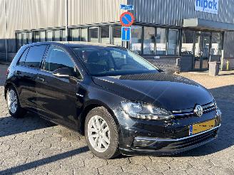 Volkswagen Golf 1.5 TSI Comfortline Business picture 1
