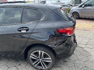 BMW 1-serie 116i SPORT AUTOM PANO picture 8