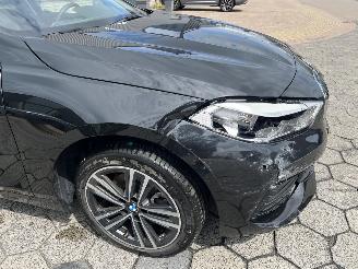 BMW 1-serie 116i SPORT AUTOM PANO picture 10