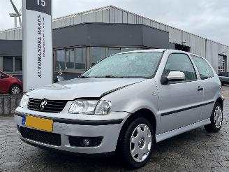 Voiture accidenté Volkswagen Polo 1.4-16V Trendline 2000/1