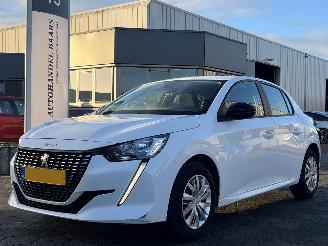 Damaged car Peugeot 208 1.2 PureTech Active 2022/2