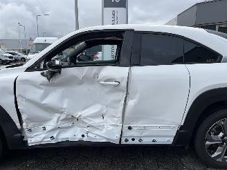 Mazda MX-30 e-SkyActiv 145 Comfort 36 kWh picture 8