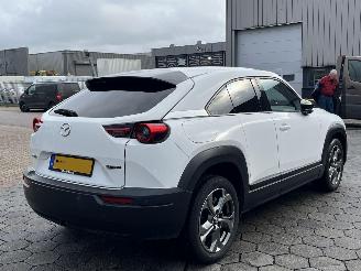 Mazda MX-30 e-SkyActiv 145 Comfort 36 kWh picture 4