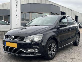damaged passenger cars Volkswagen Polo 1.0 Comfortline Business R 2017/3