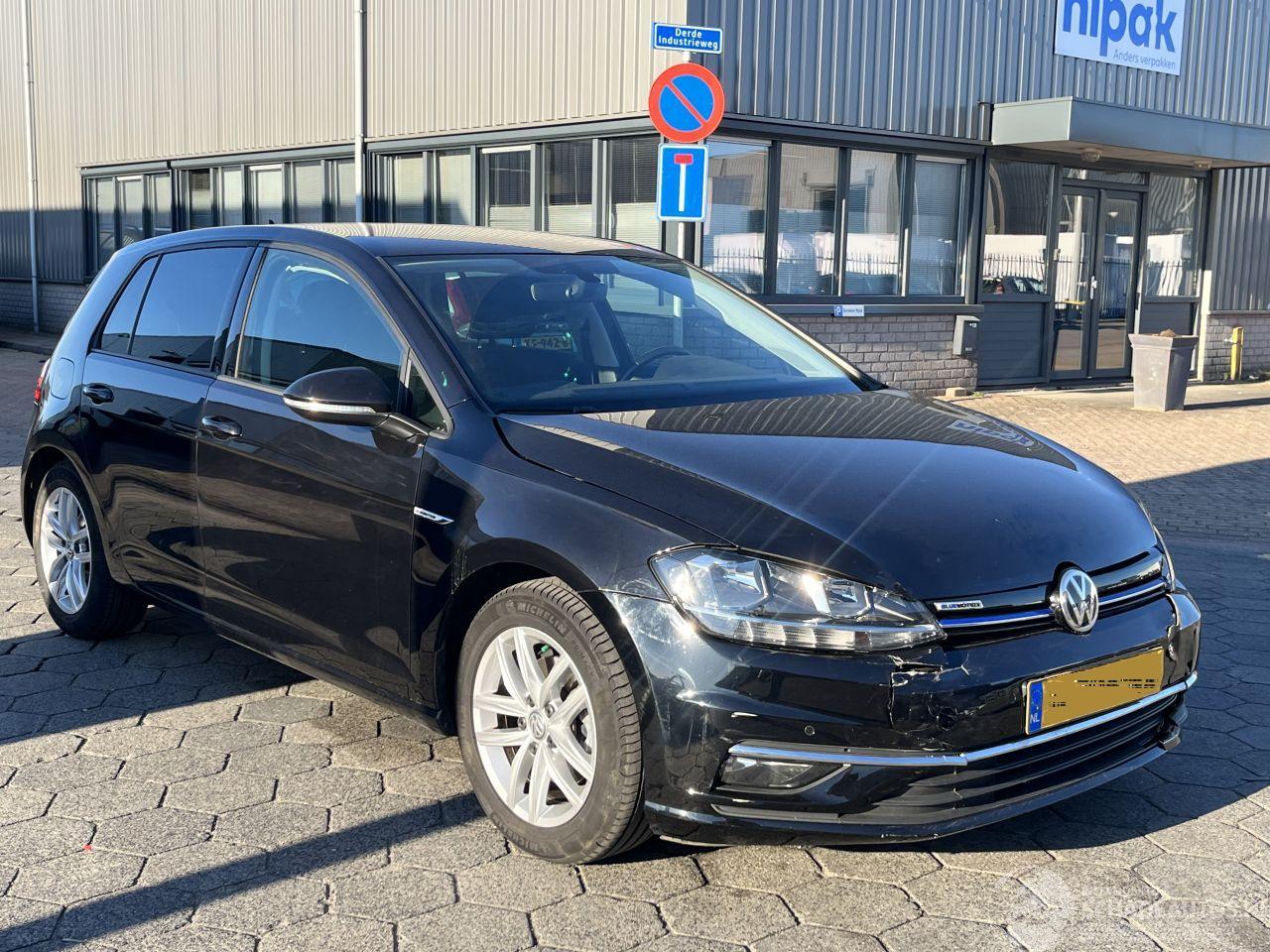 Volkswagen Golf 1.5 TSI Comfortline Business