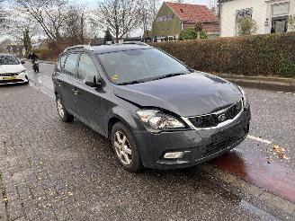 Sloopauto Kia Cee d 1.6-16V  CVVT ombi 2010/5