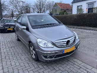 demontáž osobní automobily Mercedes B-klasse 170 2008/1