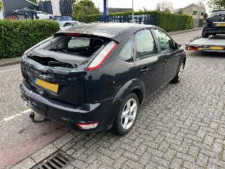 Ford Focus 1.6-16V picture 3