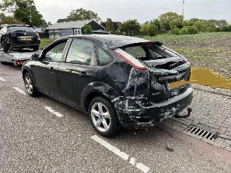 Ford Focus 1.6-16V picture 4